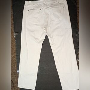 Eileen Fisher (38Wx31L) White Denim Jeans Women Mid Rise,5 Pckt,Stght Leg,14-16